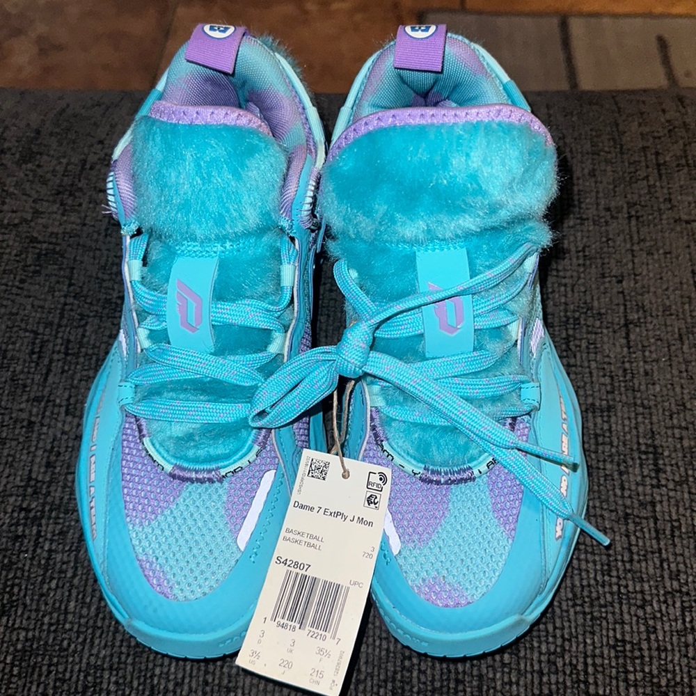 Adidas monsters inc boys 3.5